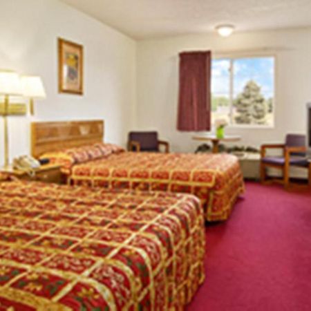 Westwood Inn & Suites - Kimball Bilik gambar